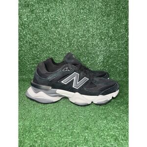 New Balance 9060 Mens Size 8 Black Grey Suede Shoes Comfort Sneakers U9060JBK